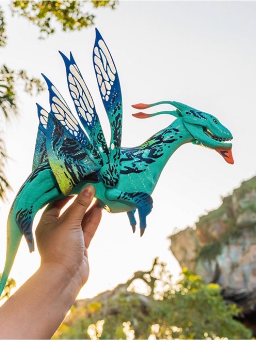 The Interactive Banshee is a Pandora: The World of Avatar exclusive toy